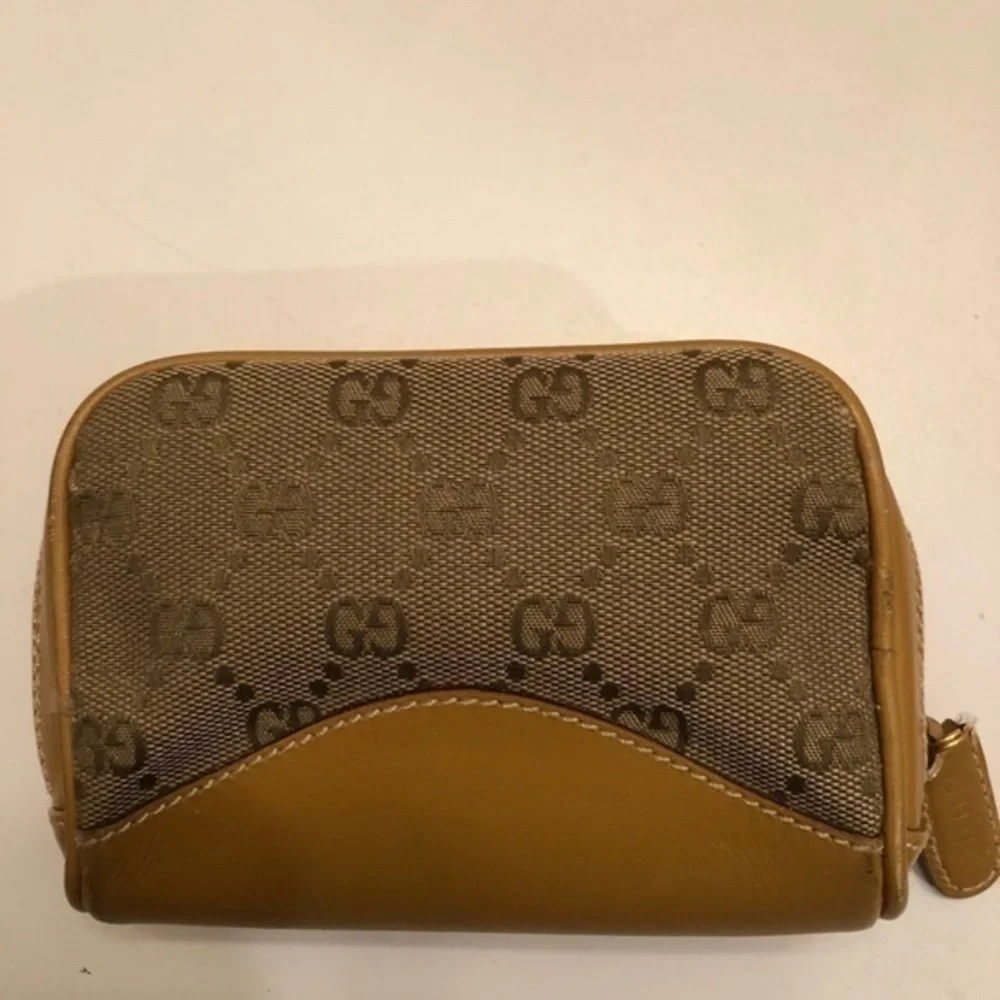 Gucci gg monogram cosmetic bag case
